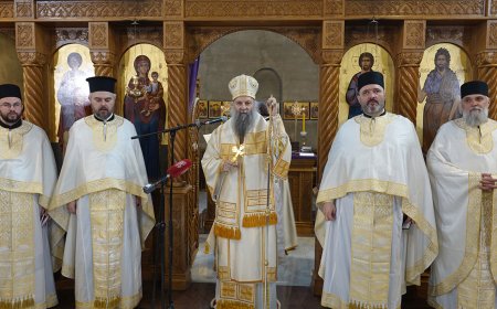 Патријарх Порфирије: Поћи за Христом значи распети себе свету