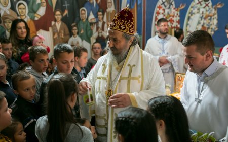 Владика Атанасије сведок времена