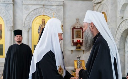 Патријарх српски г. Порфирије разговарао Патријархом московским и све Русије г. Кирилом