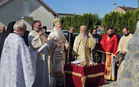 Архијерејска Литургија и молитвени помен у Окучанима