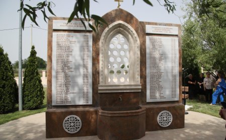 Помен страдалим Пећанцима – 8. јун, Храм Св. Атанасија Великог у Земуну