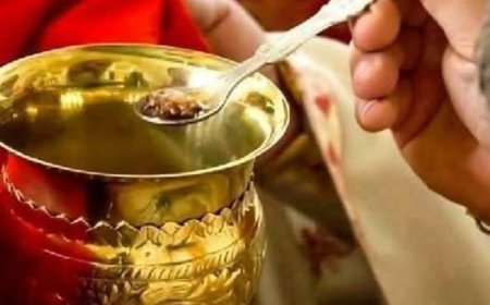 Примите, једите... пијте из ње сви... (Мт. 26, 26−27) – и нема оних који једу и оних који пију!