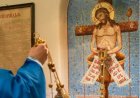 „Ја светлост, дођох у свет, вели Спаситељ, да ниједан који верује у мене не остане у тами" (Јн. 8: 12).