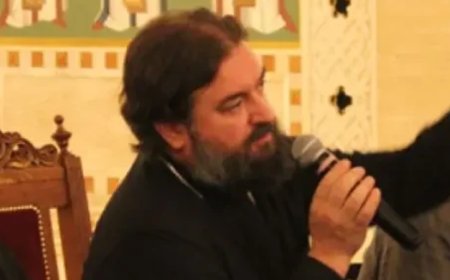 Отац Андреј Ткачов: Икона гледа у човека
