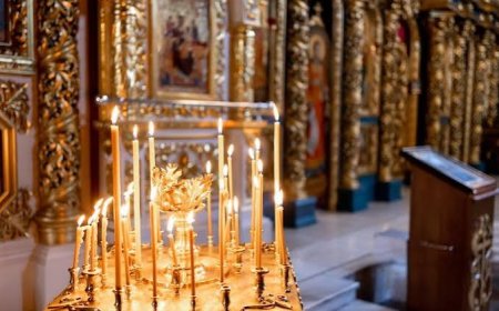 Зашто православни хришћани пале свеће у храму?