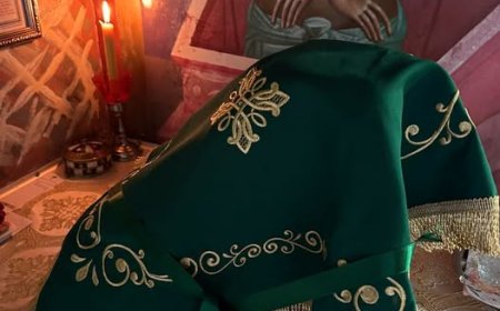 Помињање имена на Светој Литургији - Молимо ли се или само записујемо имена?