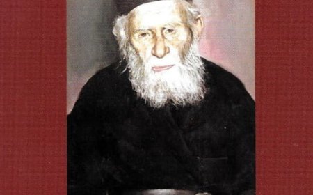 Прозорљиви старац Агатангел (1868-1972)