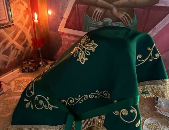 Помињање имена на Светој Литургији - Молимо ли се или само записујемо имена?